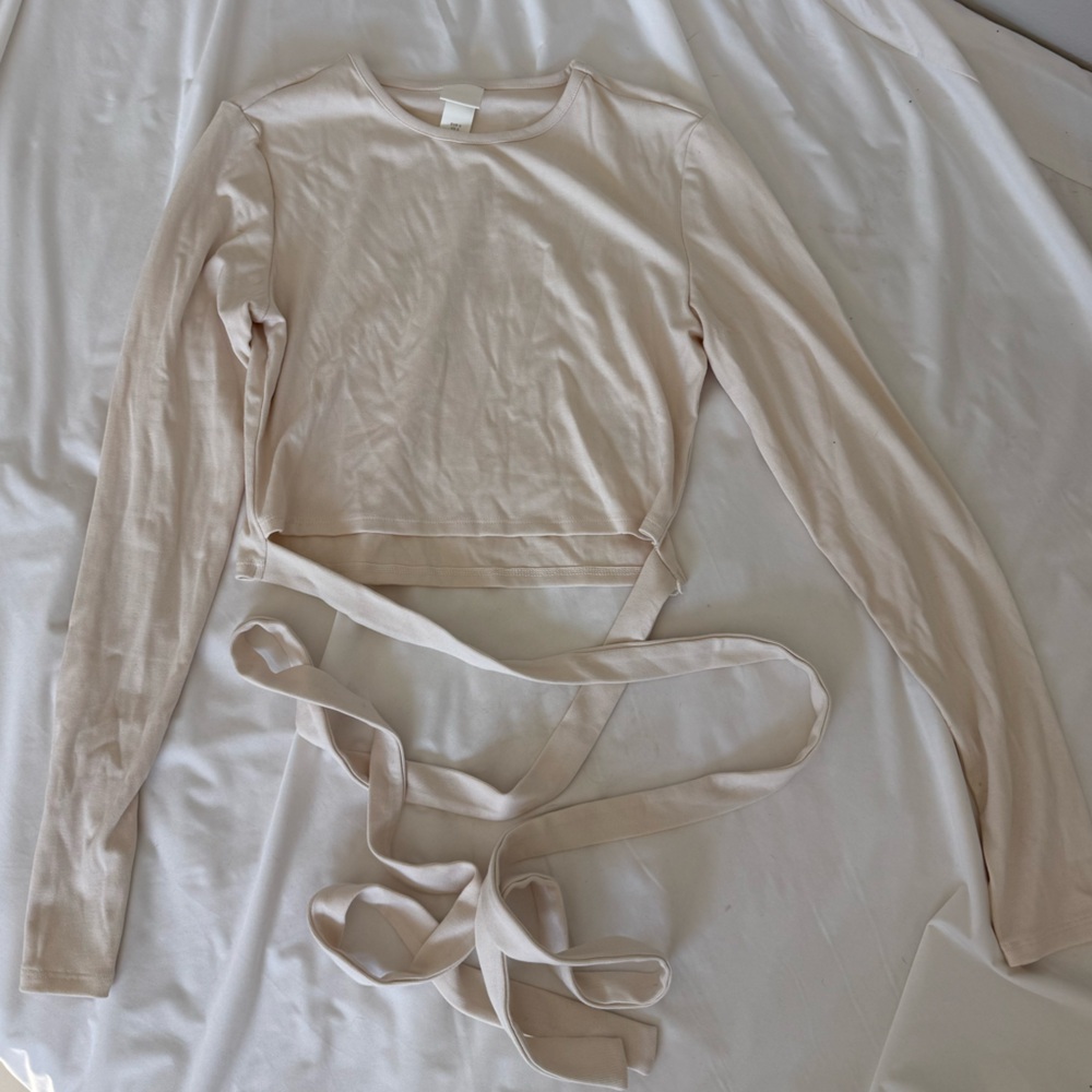 H&M Cream Long Sleeve Wrap Robe